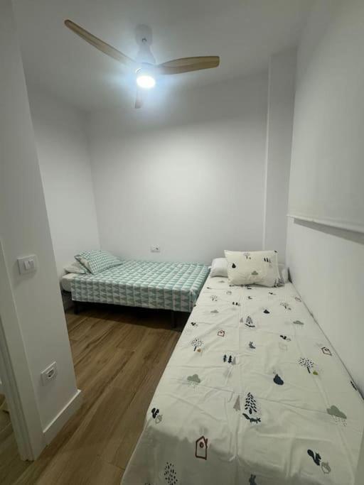 Gran Apartamento A Pie De Calle Валенсия Экстерьер фото