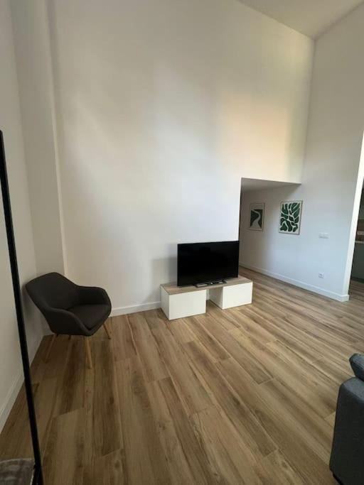 Gran Apartamento A Pie De Calle Валенсия Экстерьер фото
