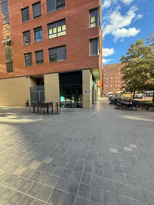 Gran Apartamento A Pie De Calle Валенсия Экстерьер фото