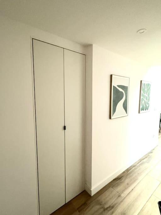 Gran Apartamento A Pie De Calle Валенсия Экстерьер фото